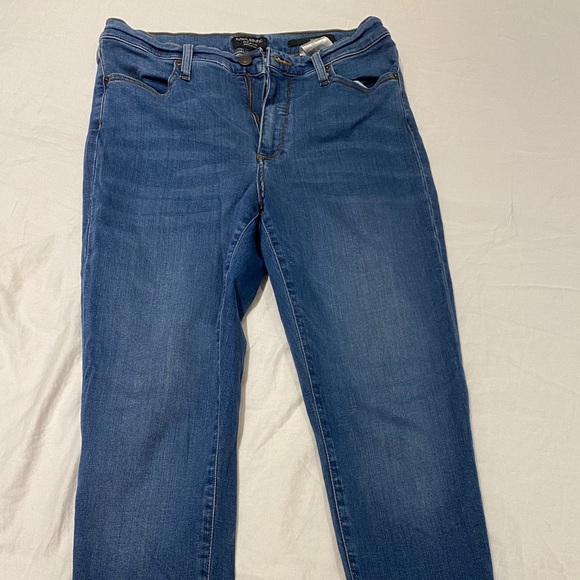 Banana Republic Devon High Rise Skinny Jean - Picture 5 of 7